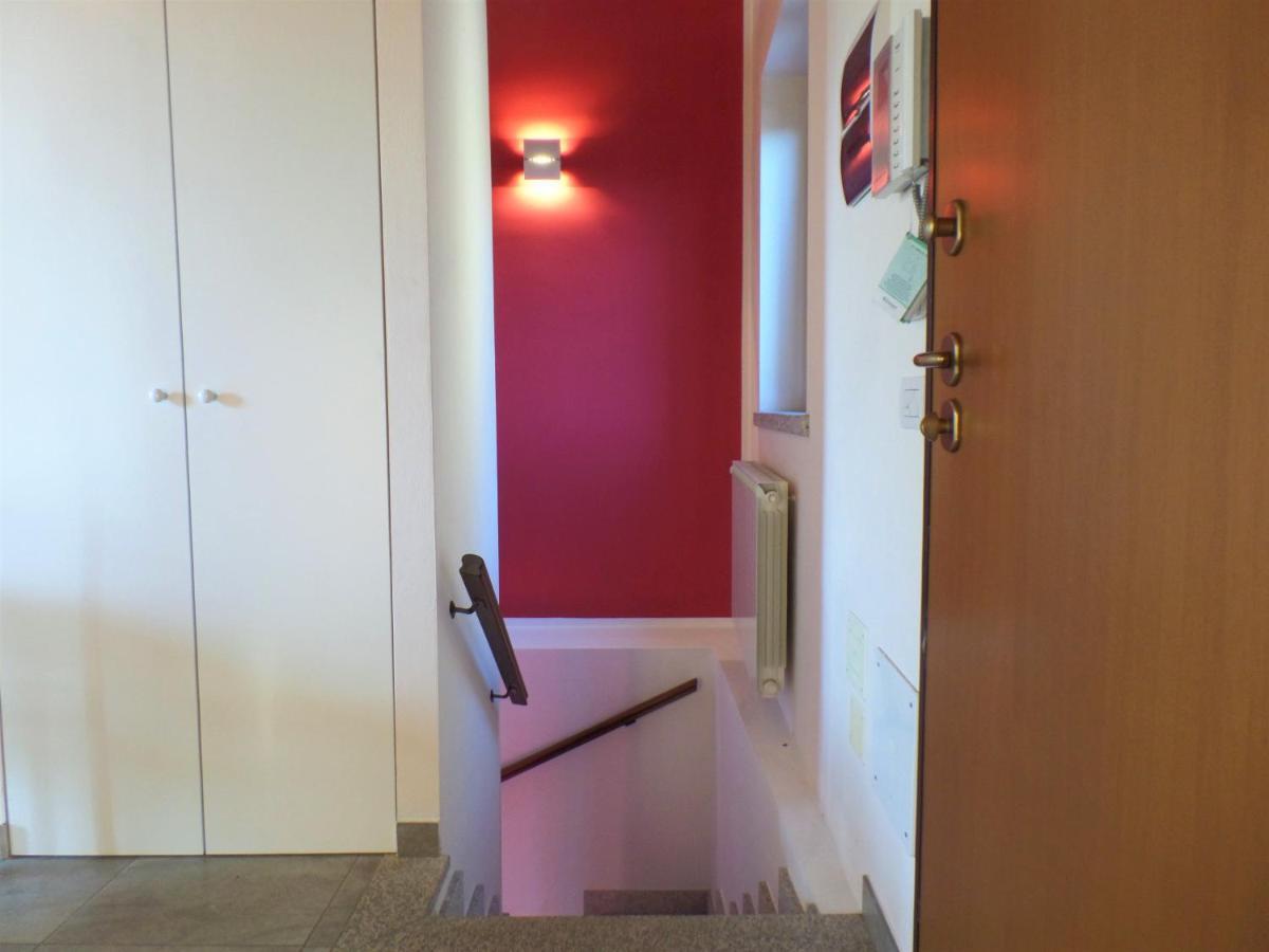 レーザ Casa Miralagoヴィラ エクステリア 写真