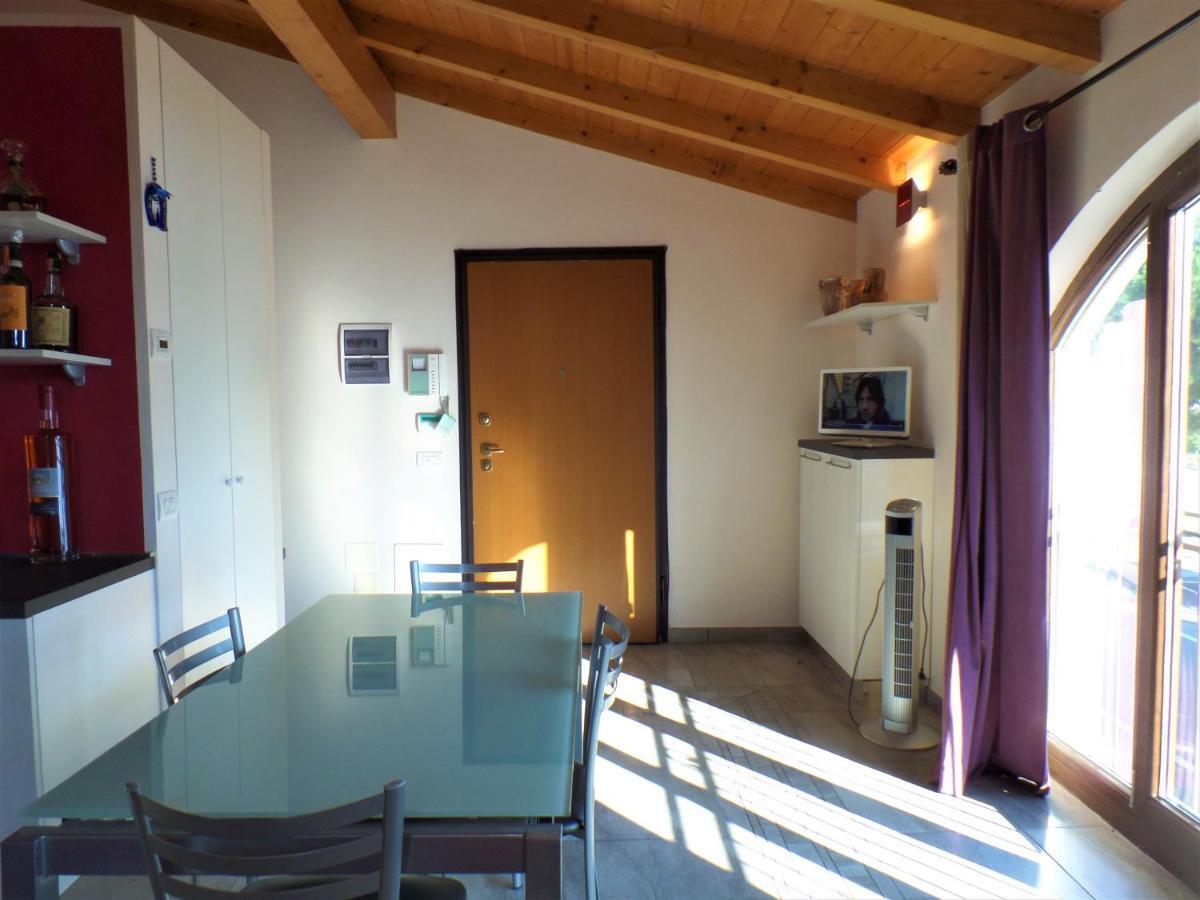 レーザ Casa Miralagoヴィラ エクステリア 写真
